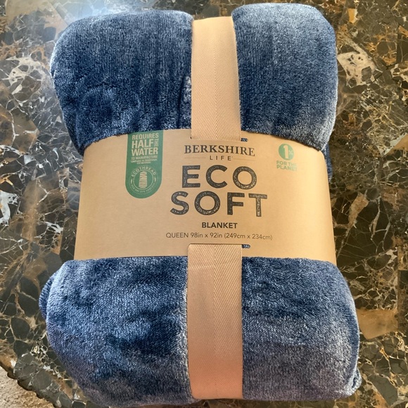 Berkshire Blanket Eco Soft Queen Blue Size 98" X 92" New Farmhouse #C16 - Picture 1 of 4